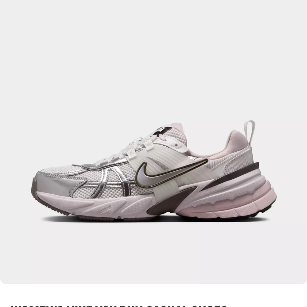 WOMEN'S NIKE V2K RUN CASUAL SHOES